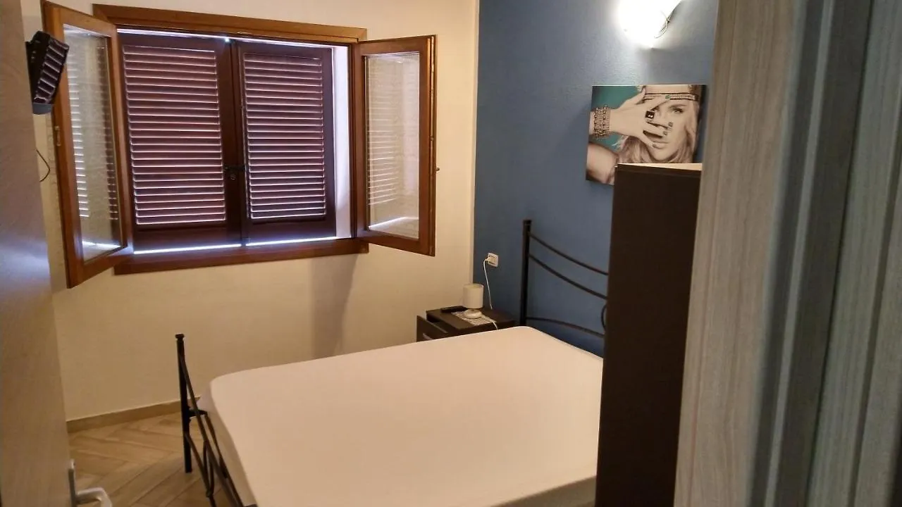 Casa Vacanze Residence Cavour 瓦雷多利亚 意大利